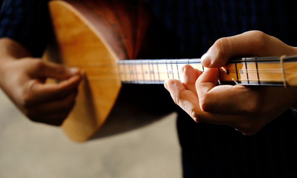 Bağlama Eğitimi